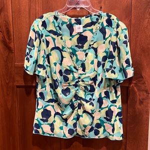 Cabi Short Sleeve Trixie Top in Flower Swirl